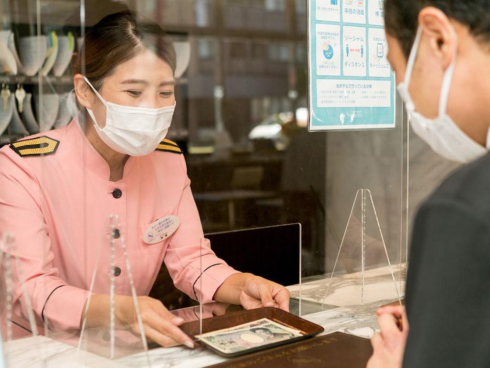 Toyoko Inn Tokyo Nihombashi Ningyocho Exteriör bild