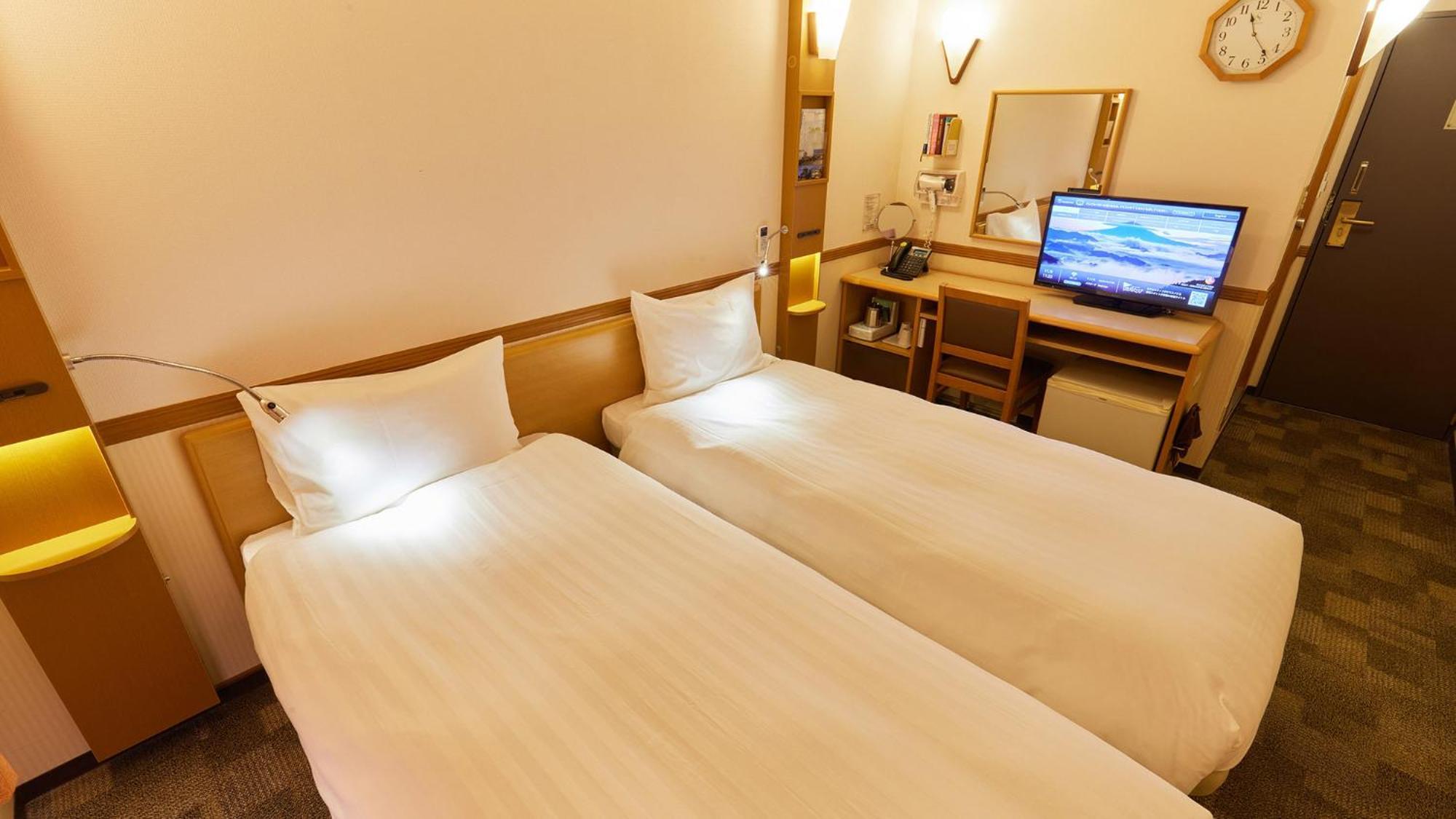 Toyoko Inn Tokyo Nihombashi Ningyocho Rum bild
