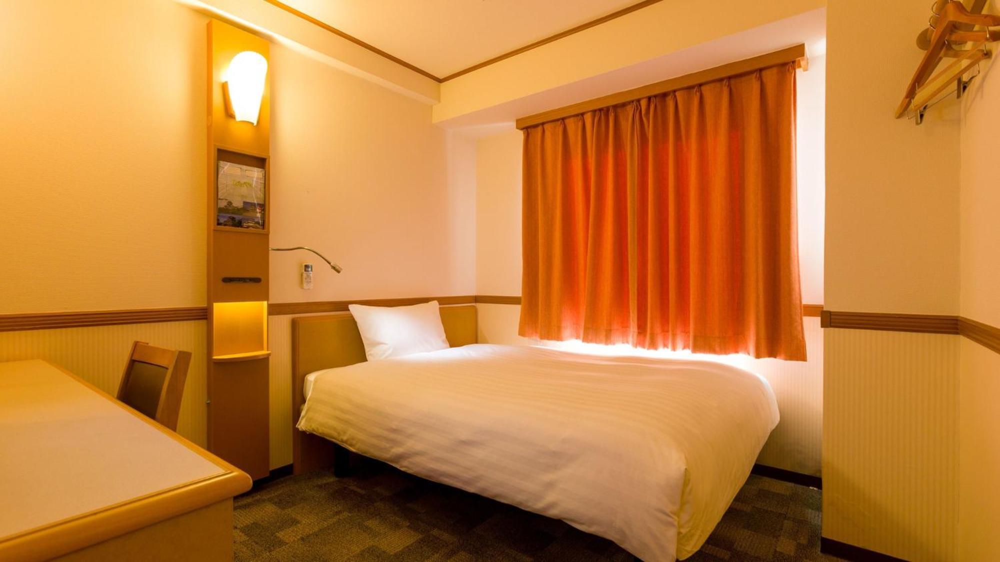Toyoko Inn Tokyo Nihombashi Ningyocho Rum bild
