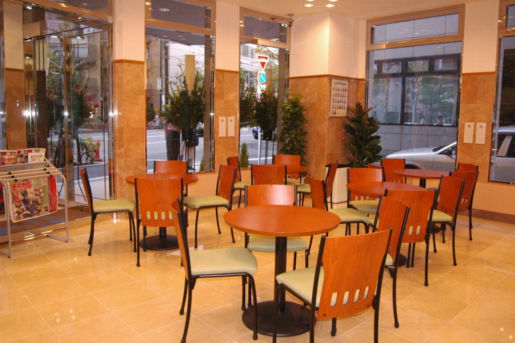 Toyoko Inn Tokyo Nihombashi Ningyocho Exteriör bild